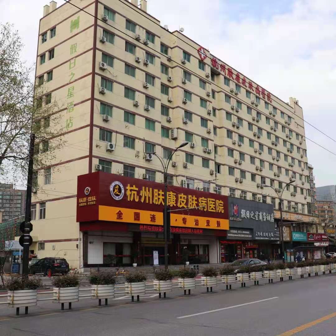 护肤品越贵越好？3个常见皮肤护理误区